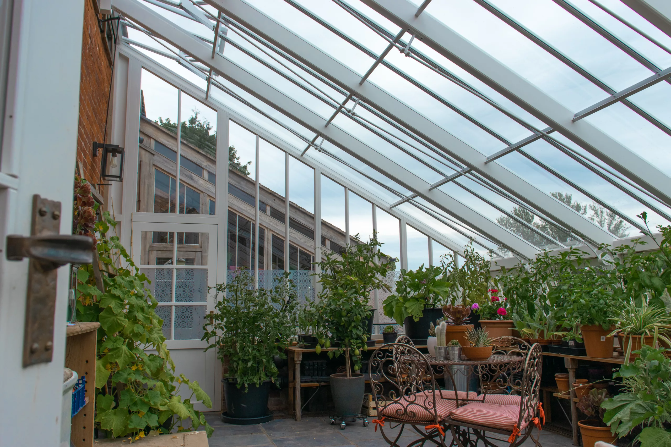 Victorian Mono-pitch Lean-to Greenhouse